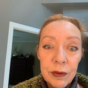 Meet your Posher, Holly